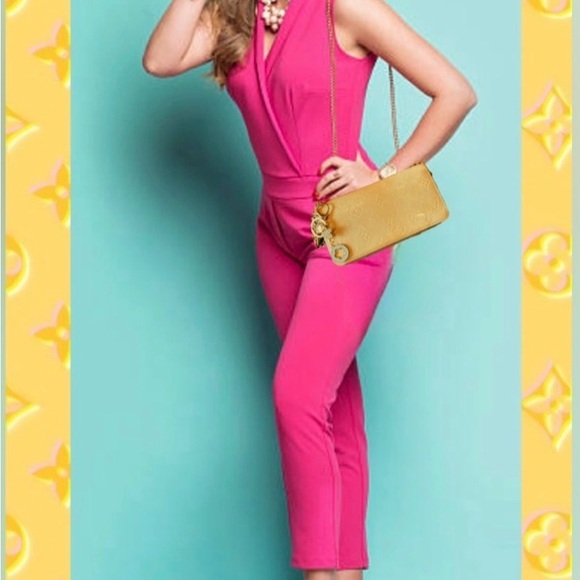 Louis Vuitton vintage luxury 4 less 🔥 Authentic carry a story not just a bag❤️❤️ - Picture 3 of 17